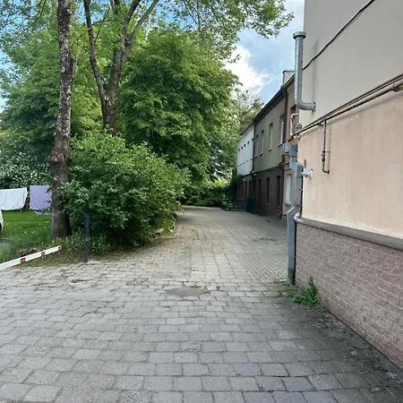Old Town Apartment *